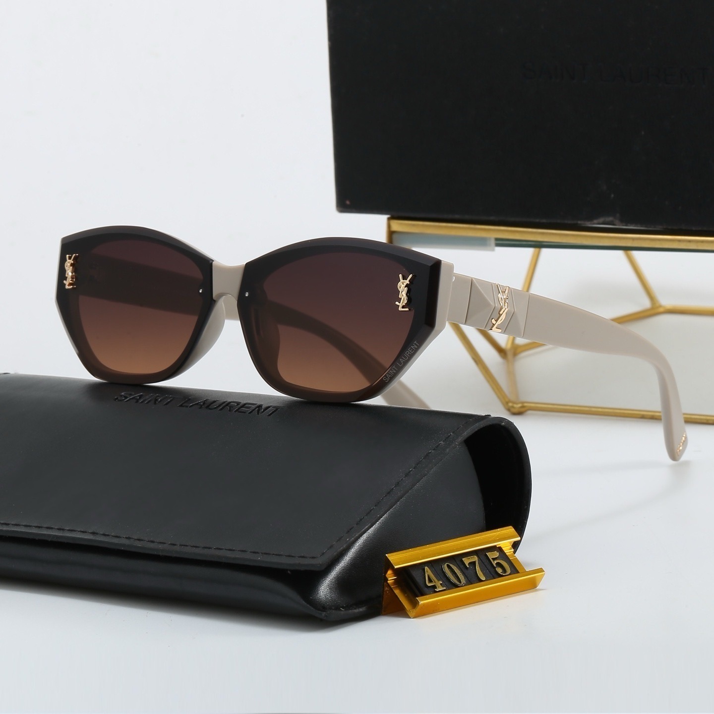 Saint Laurent Fashionable Sunglasses