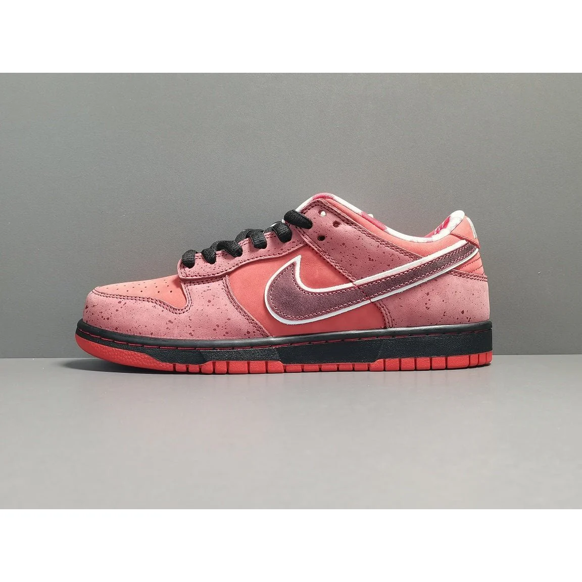 NIKE SB DUNK x CONCEPTS RED LOBSTER