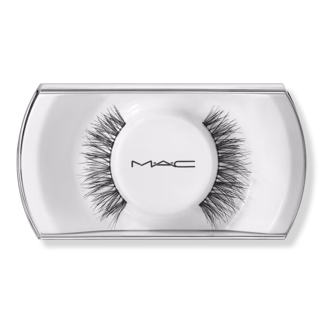 MAC  80 Romantic False Lashes