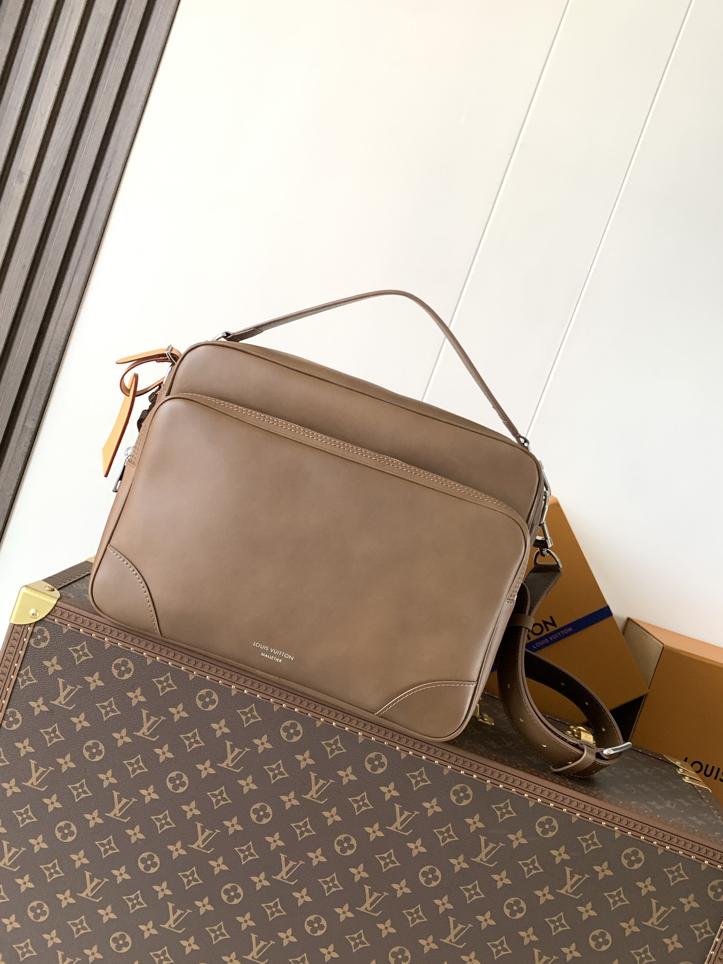 LV Nil XL handbag