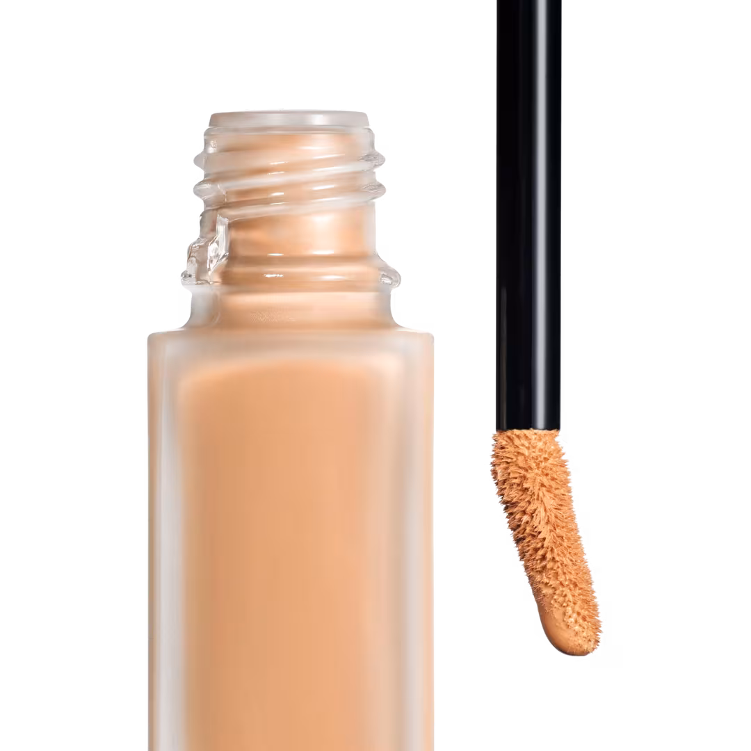 CHANEL  ULTRA LE TEINT LE CORRECTEUR Ultrawear All-Day Comfort Flawless Finish Concealer