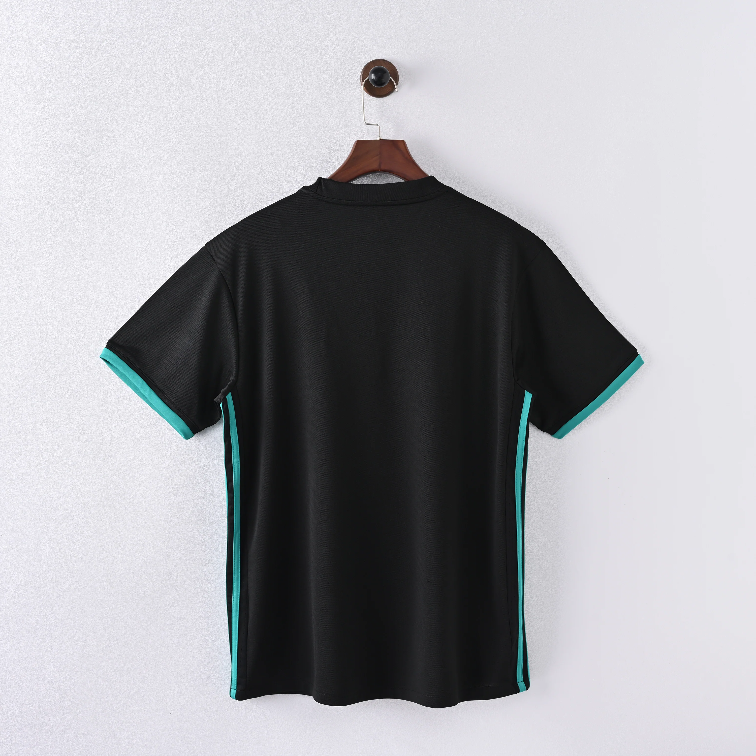 Real Madrid Retro Vintage Away Jersey Men 2017-2018