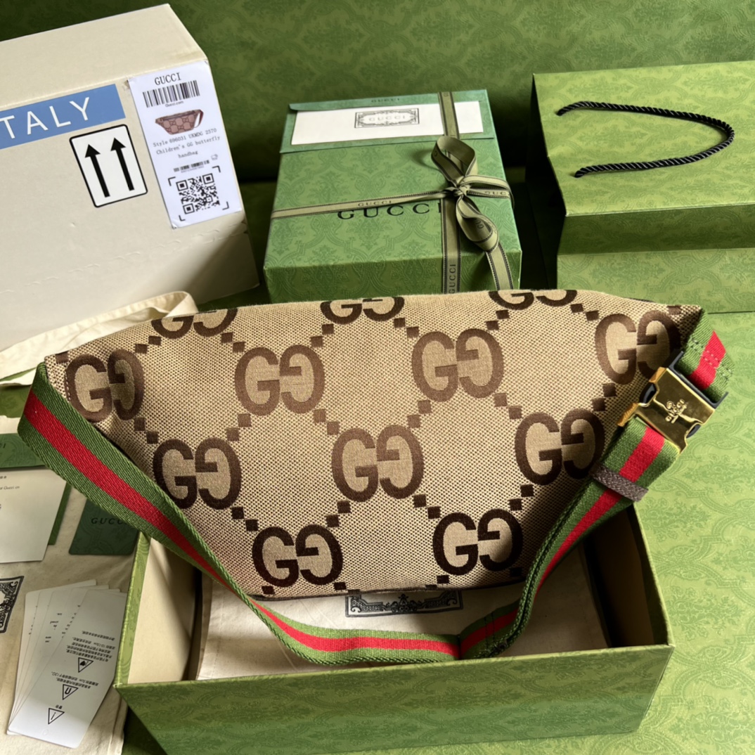 Gucci Jumbo GG belt bag 696031