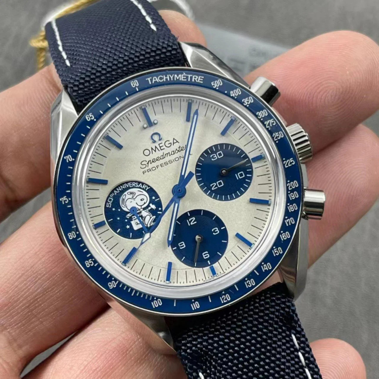 Omega Watch SPEEDMASTER APOLO SILVER SNOOPY