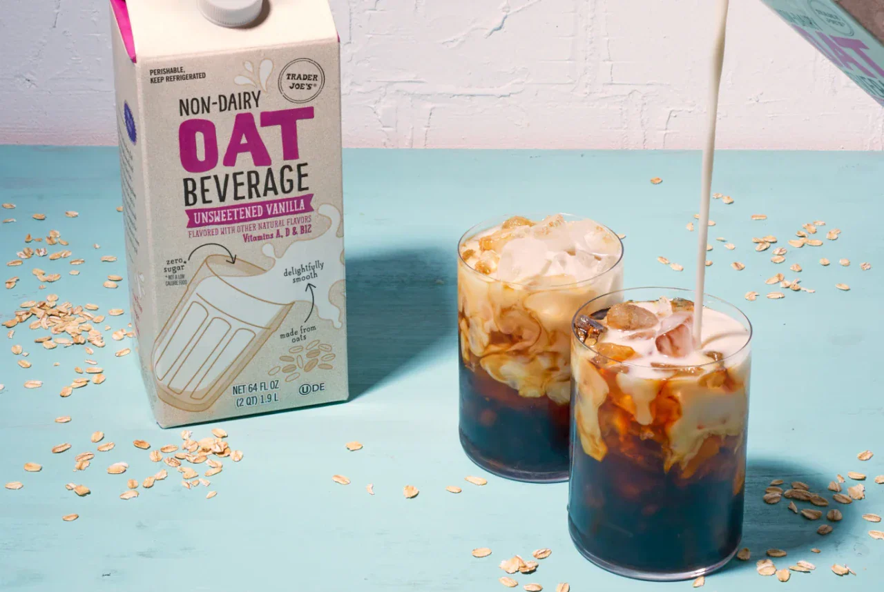 Unsweetened Vanilla Non Dairy Oat Beverage Creamy Vegan Milk Alternative