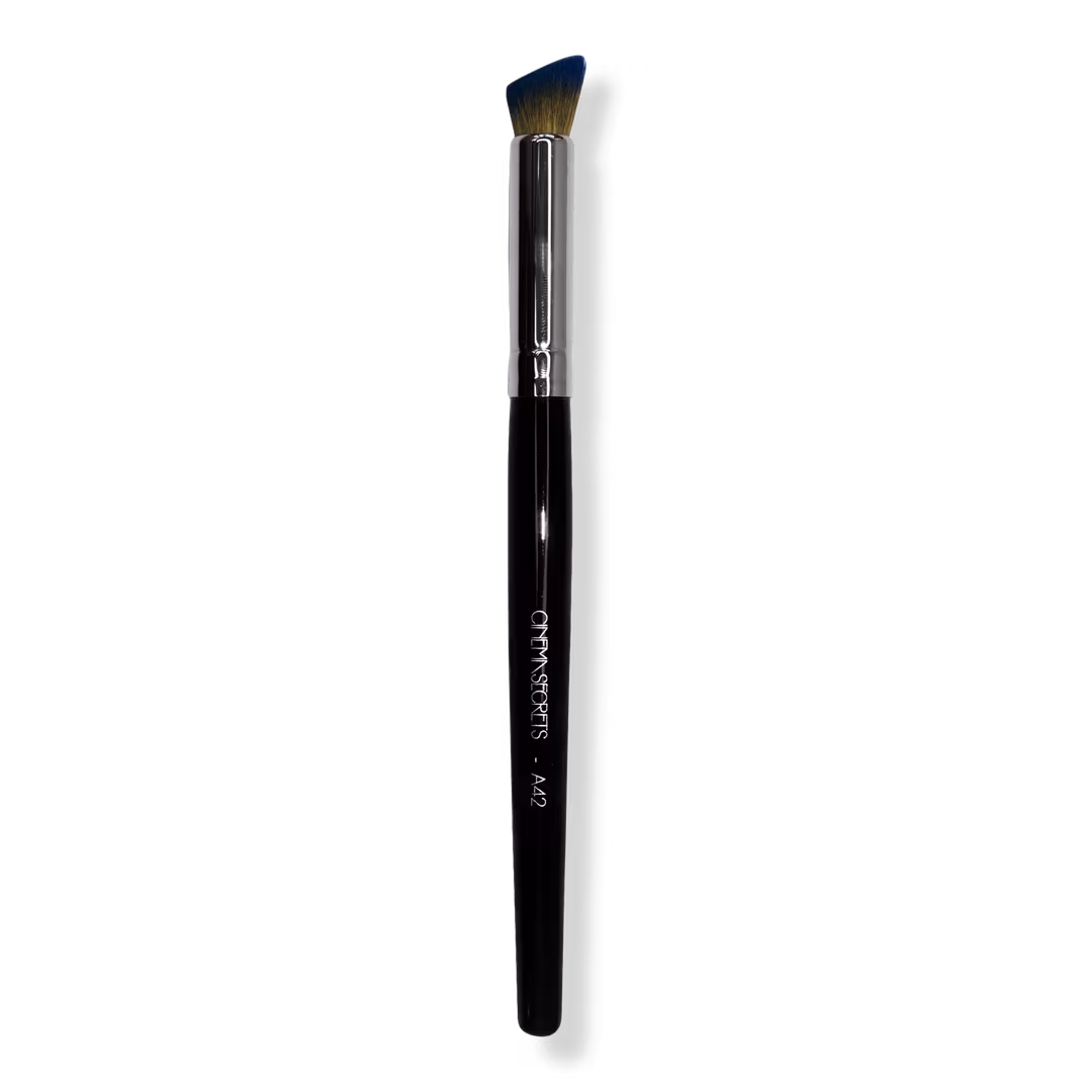 Cinema Secrets  A42 - Angled Concealer Brush