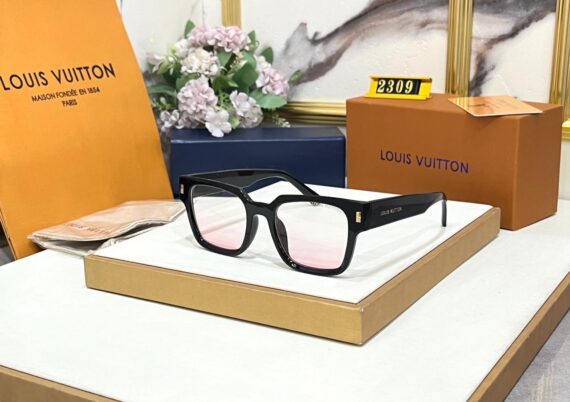 Louis Vuitton sunglasses 30