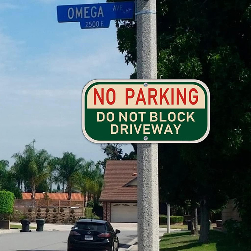 Amazon No Parking Driveway Sign - Signage to prohibit blocking the driving lane and safety passage
