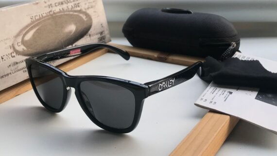 Oakley frogskins 2