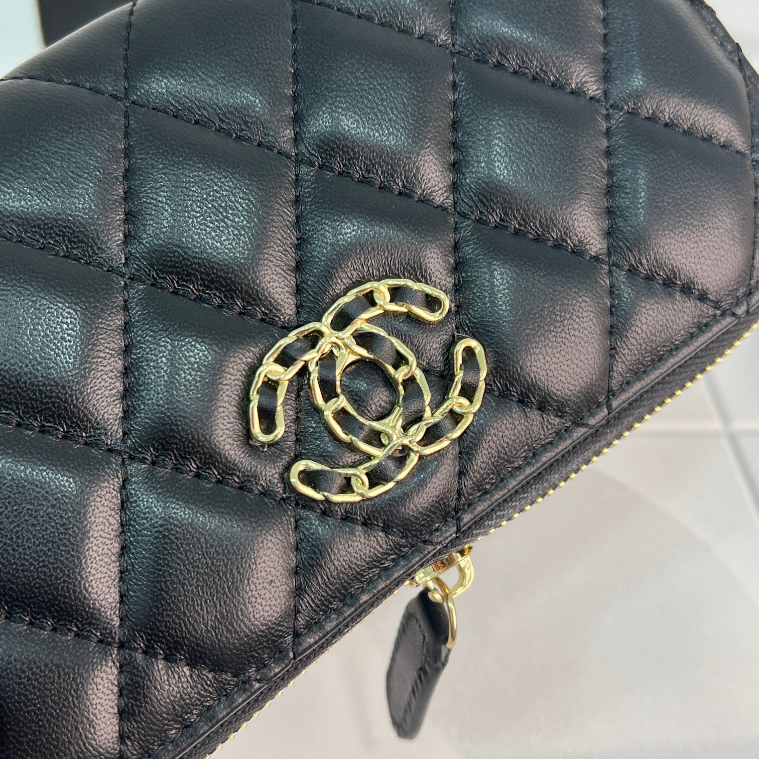 Chanel Boy Zip Around Wallet Quilted Caviar Long-Plain Gold Wallet