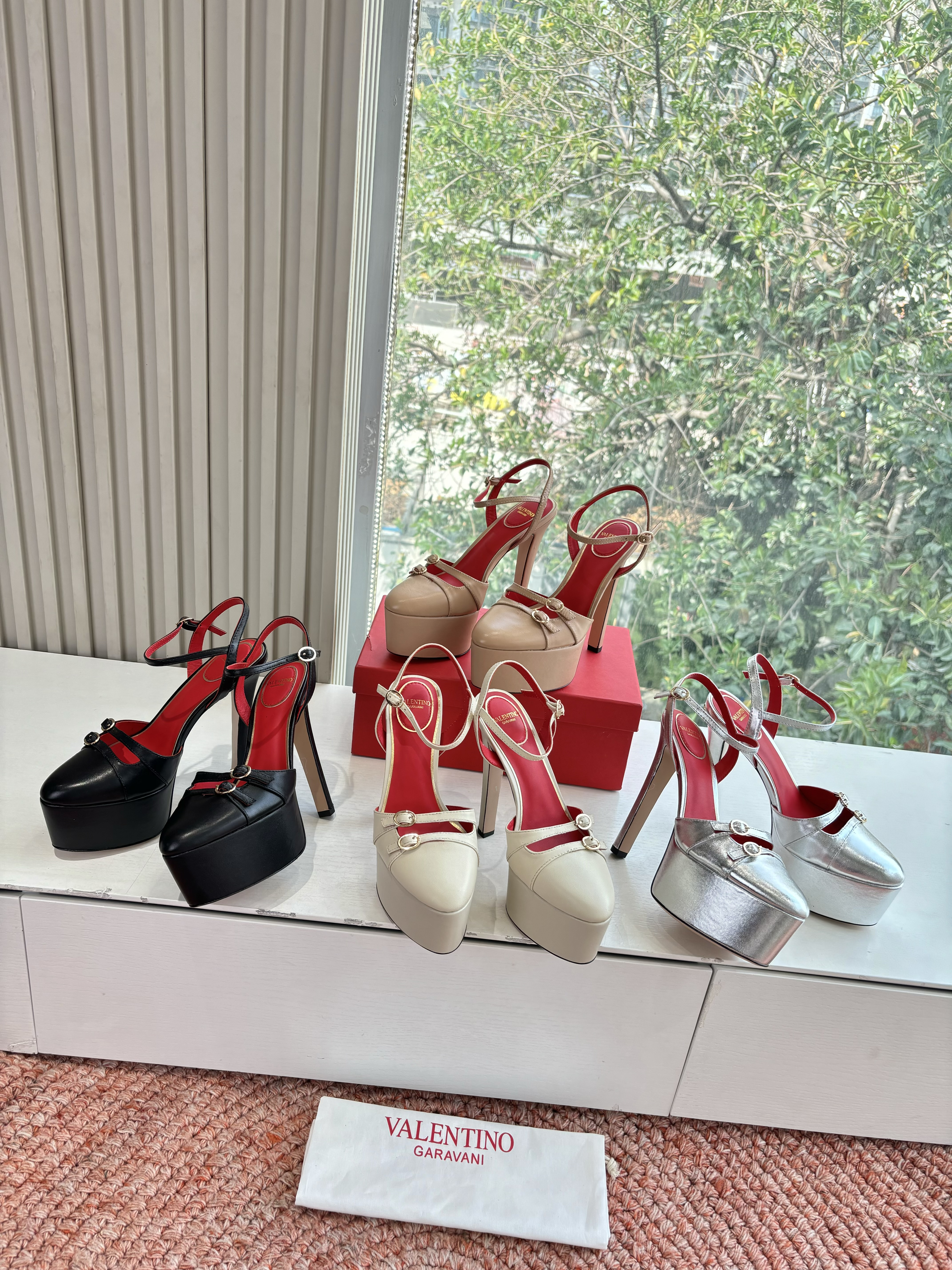 Valentino Garavani Crasher Platfrom Pumps