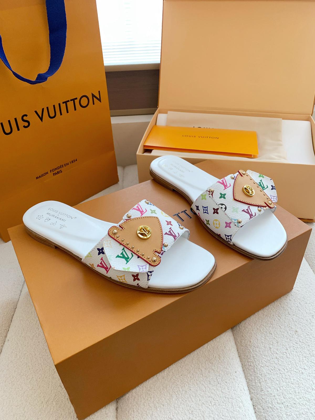 Louis Vuitton 2026 New Style Sandals