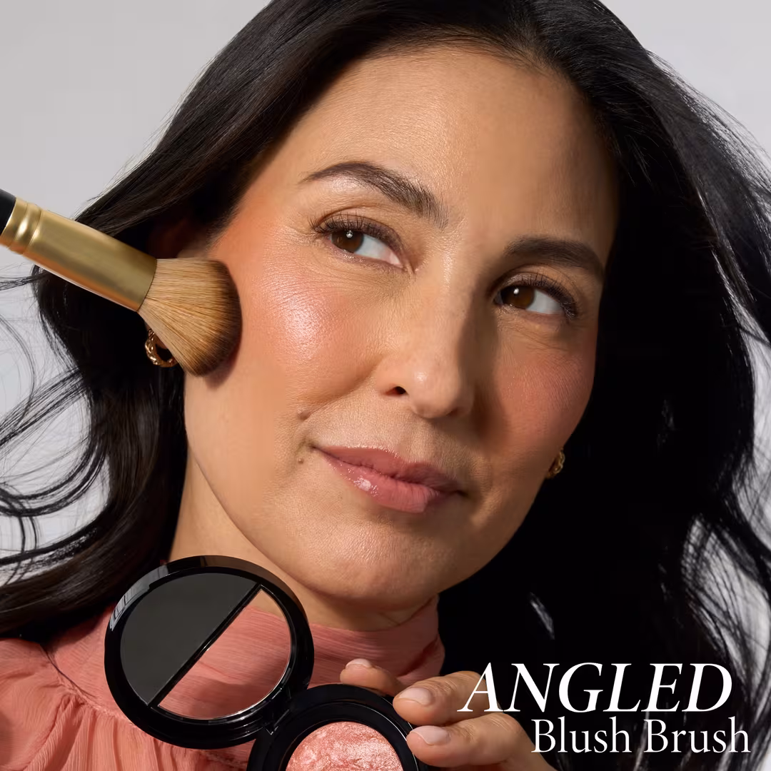 LAURA GELLER  Angled Sculpting Blush Brush