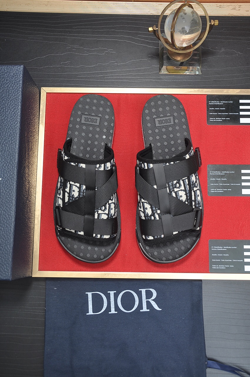 Christian Dior sandals slippers