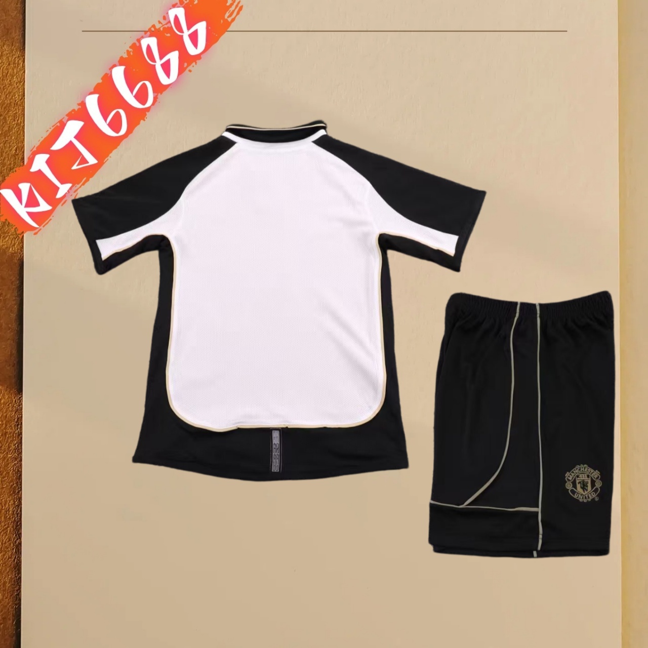01/02 Manchester United Commemorative Edition Retro Football Soccer Kids Kit