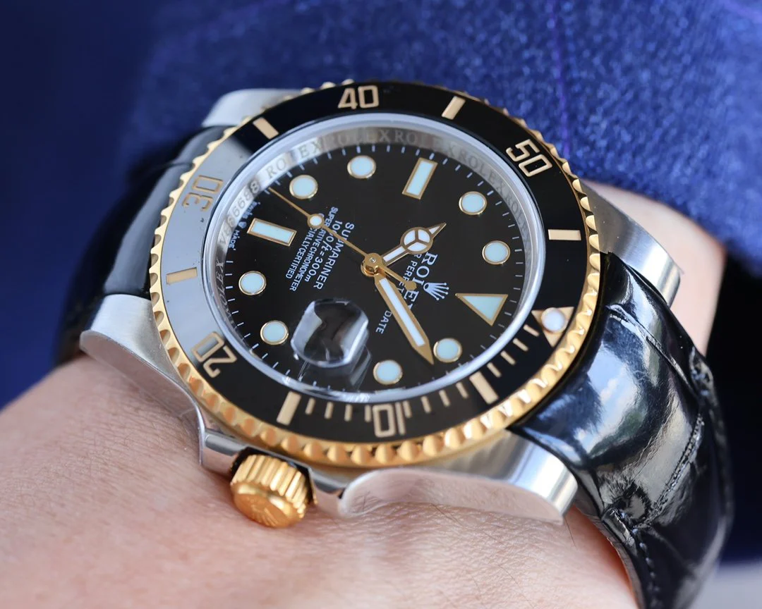 Rolex Watch SUBMARINER DATE 40 STEEL CASE GOLD BLACK CERAMIC LEATHER Watch