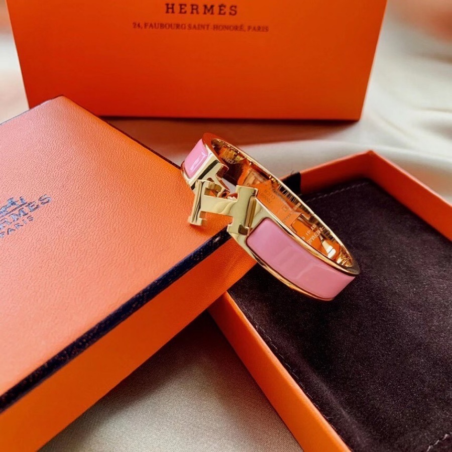 Hermes Clic H bracelet, Pink Enamel, Rose Gold