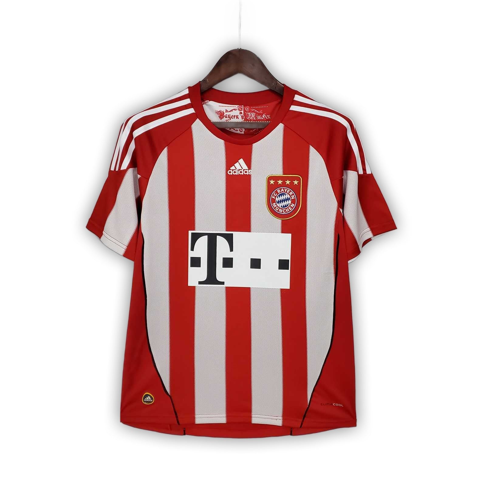 Bayern 2010/11 Home
