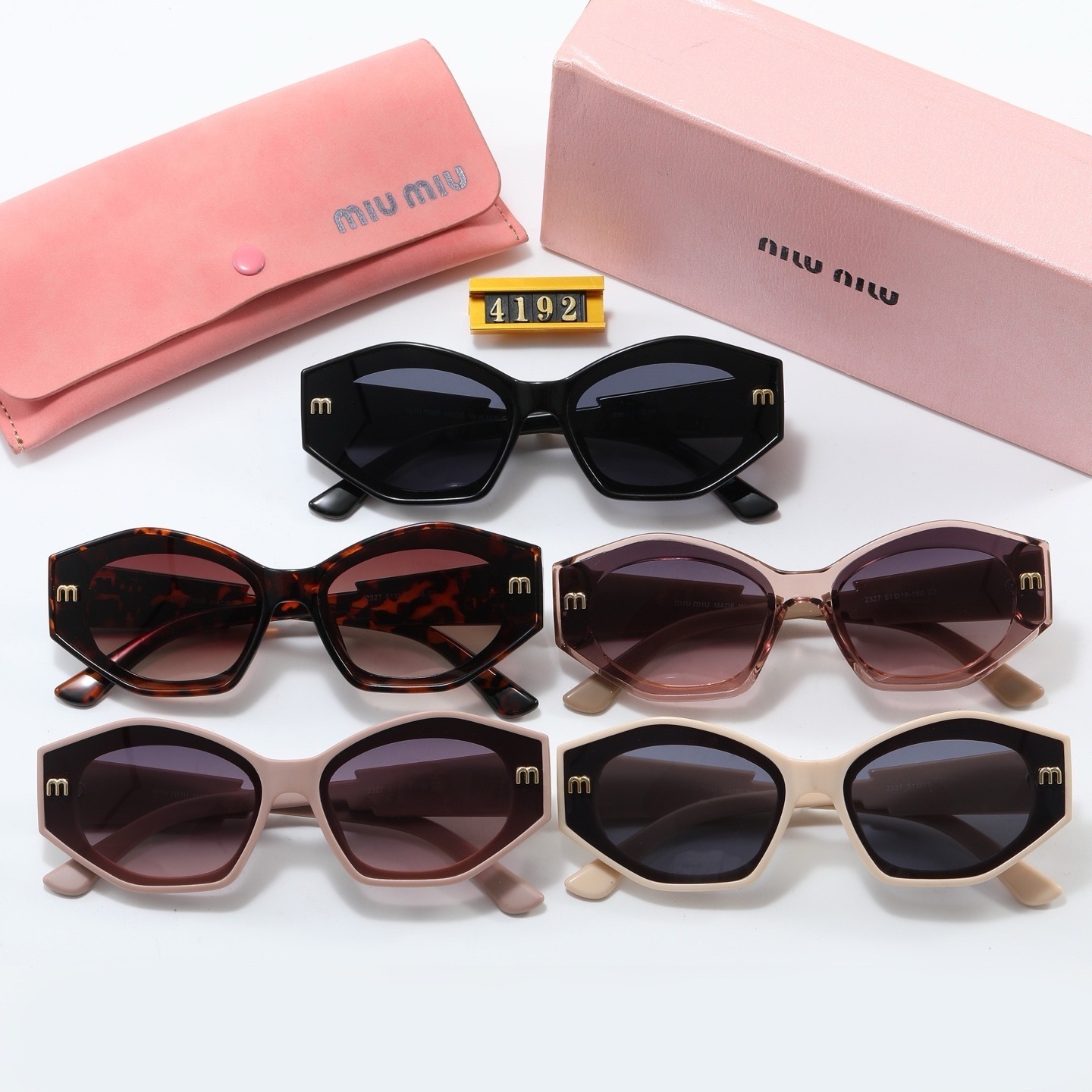 Miu Miu Fashionable Sunglasses
