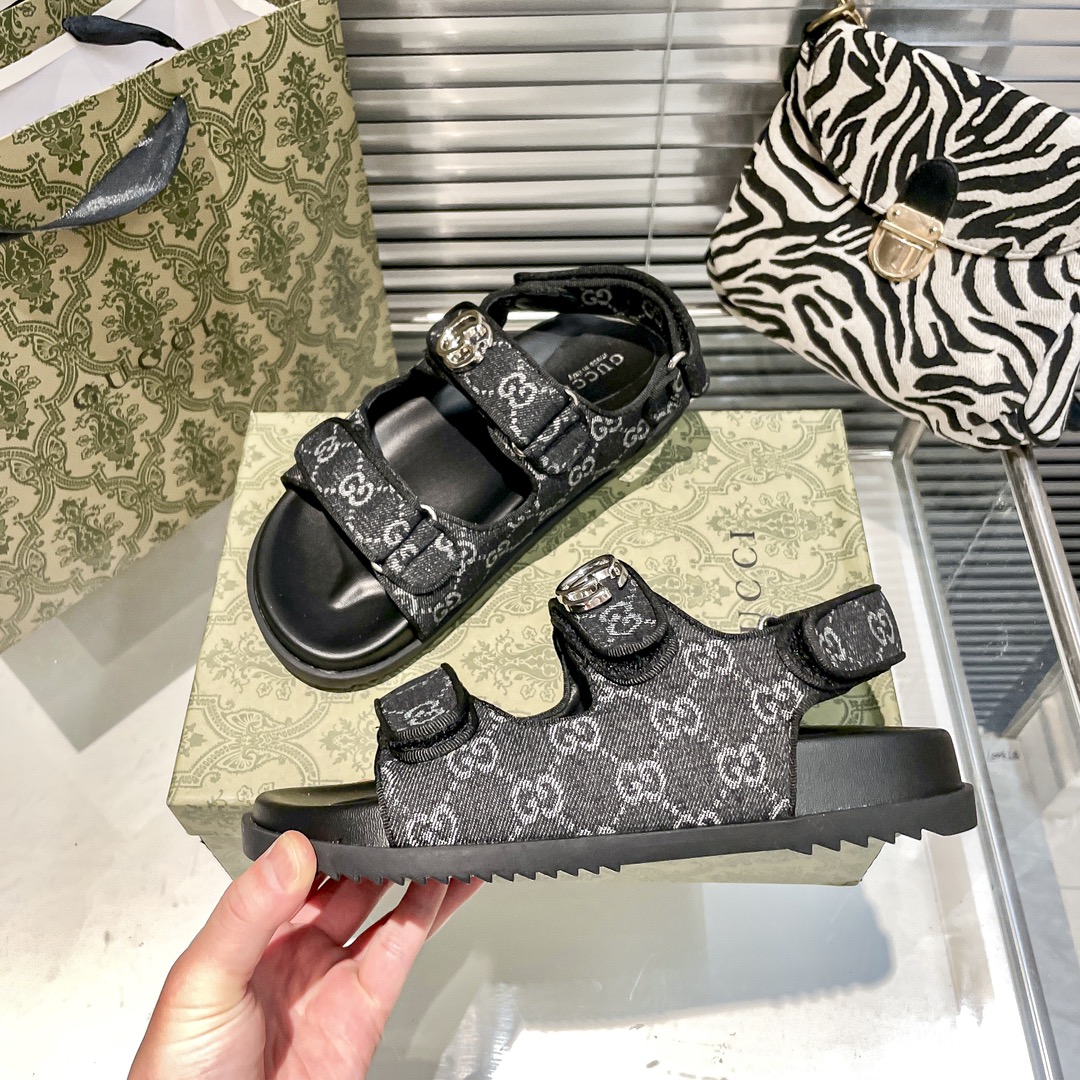 Gucci Print Velcro Sandals