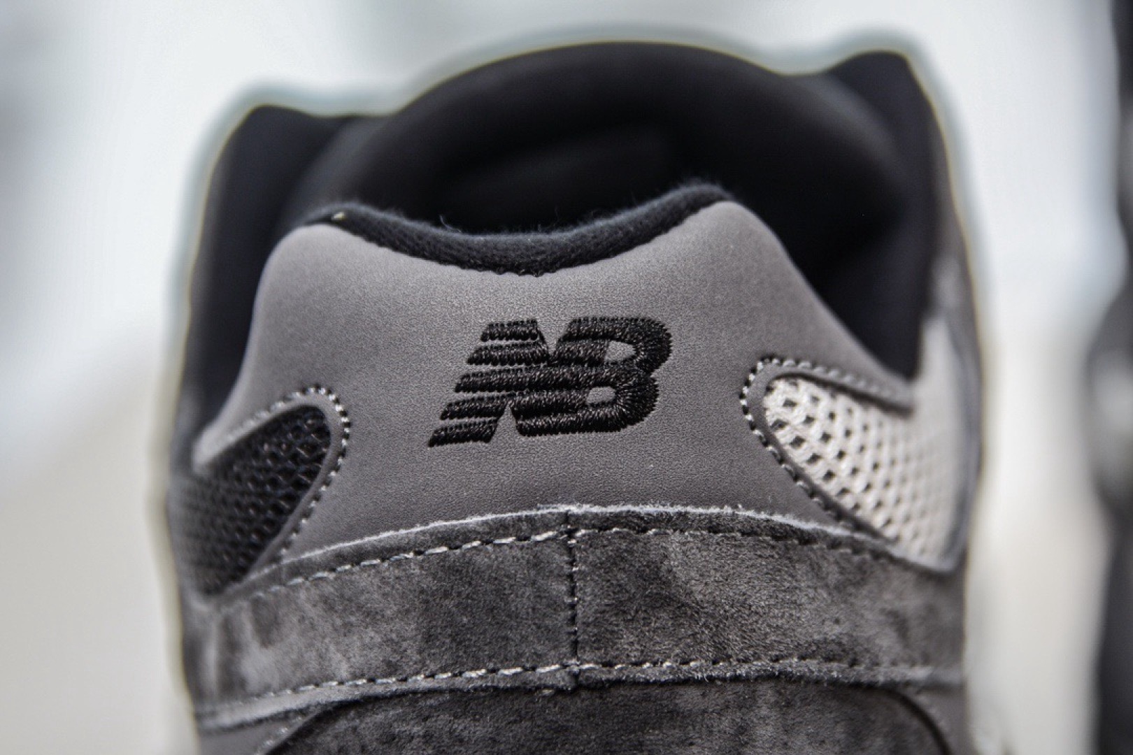 New Balance 9060 - CCSHOES