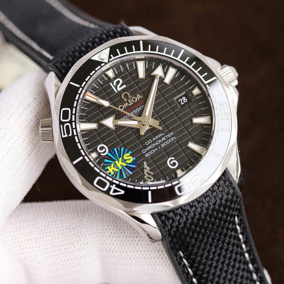 Omega Watch SEAMASTER PROFESSIONAL PLANET OCEAN 600M RUBBER STRAP