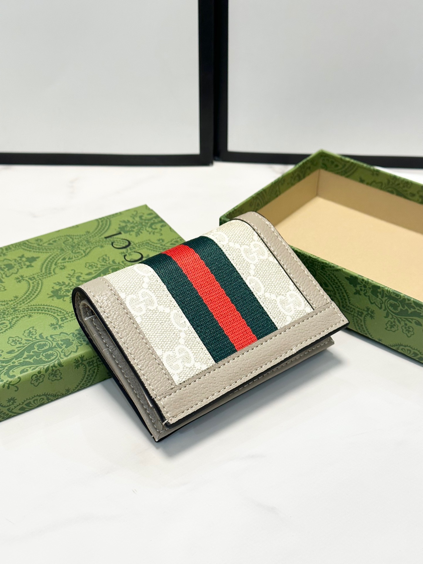 Gucci Exquisite Small Wallet