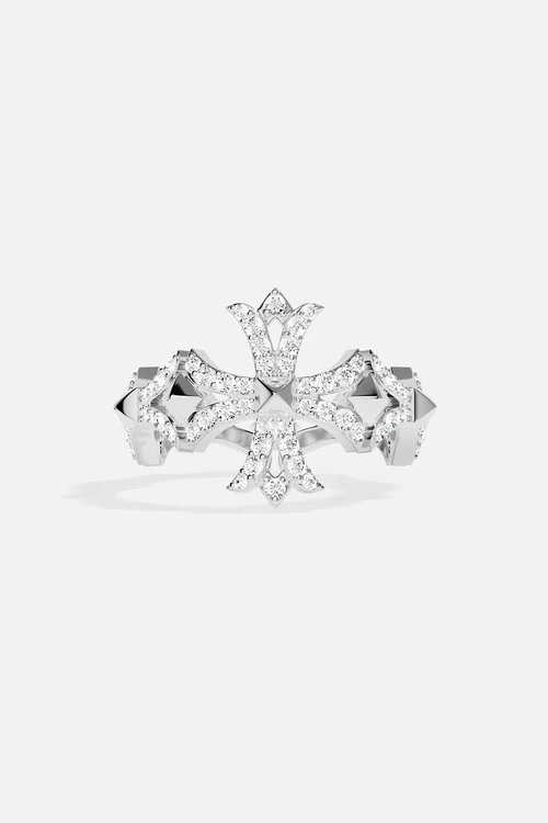 Anello con croce d'effetto