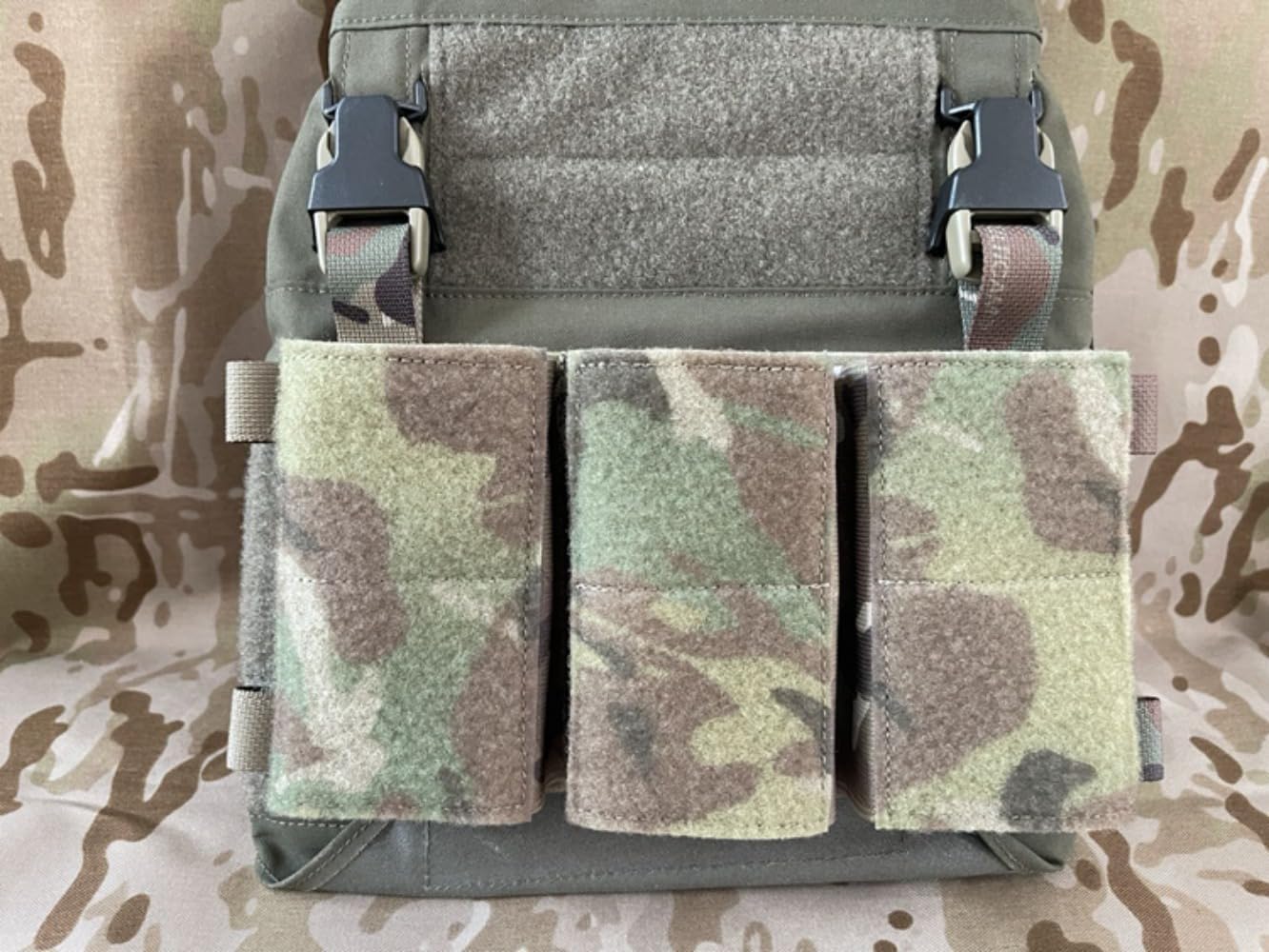 USKDTAC KYWI Tactical Rifle Triple Magazine Pouch with Hook and Loop Fastener