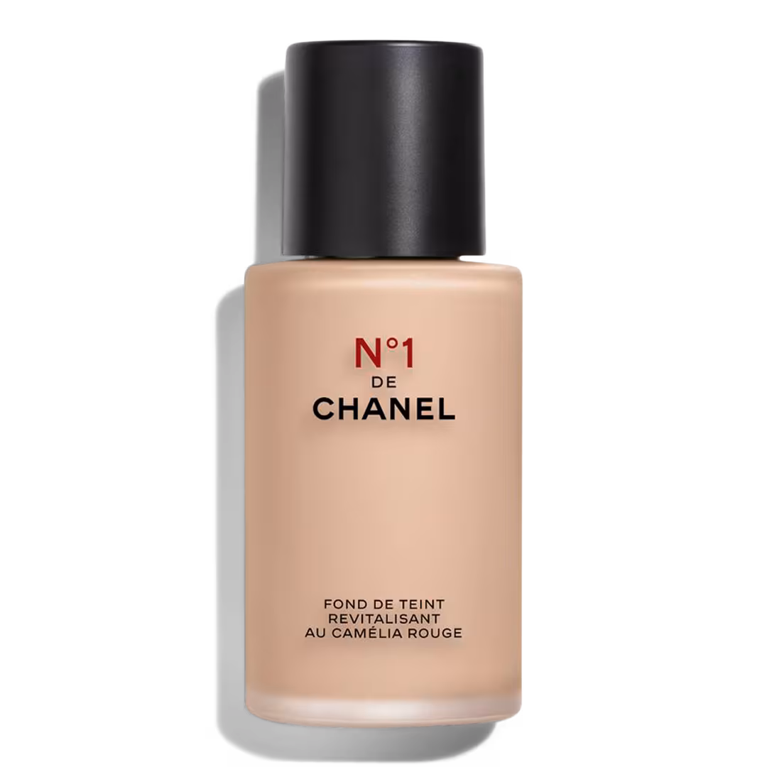 CHANEL  N°1 DE CHANEL Revitalizing Foundation
