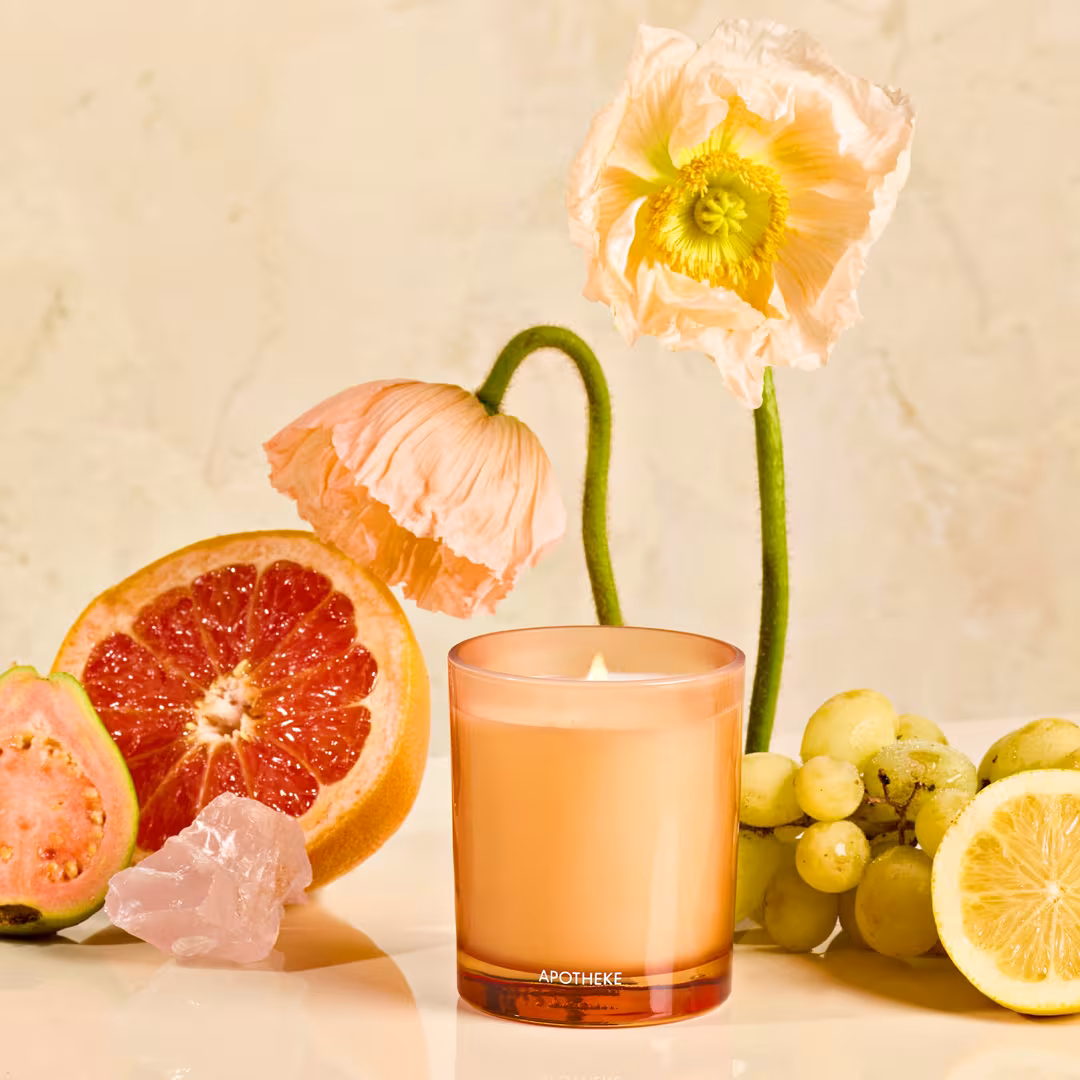 APOTHEKE  Sea Salt Grapefruit Scented Candle