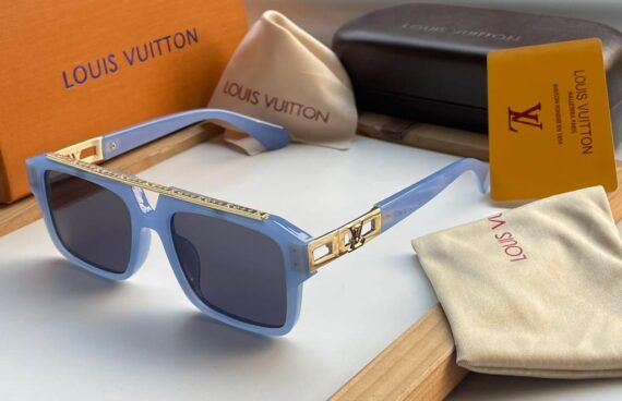 Louis Vuitton sunglasses 41