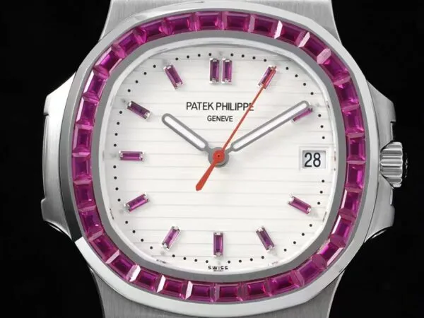 Replica Nautilus 5711/1A-018 Patek Philippe  40 mm, Stainless Steel White Dial Purple Iced out