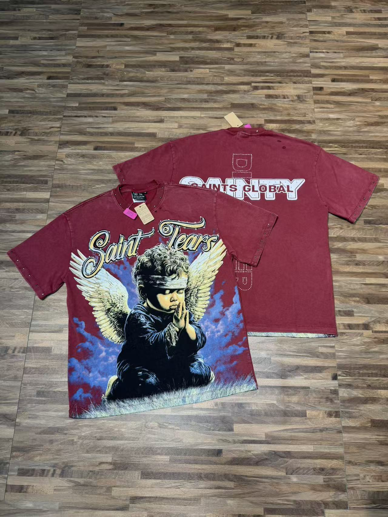Red short-sleeved T-shirt with an angel praying with folded hands print
