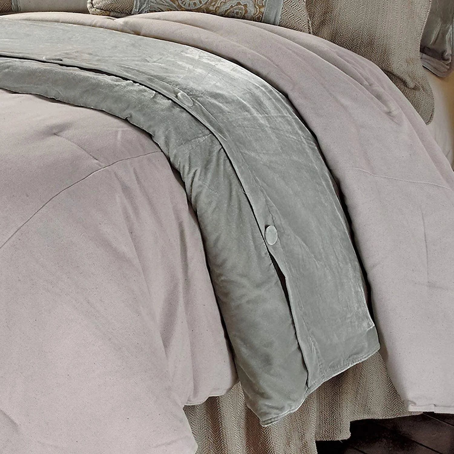 HiEnd Accents Arlington Velvet King Duvet Cover