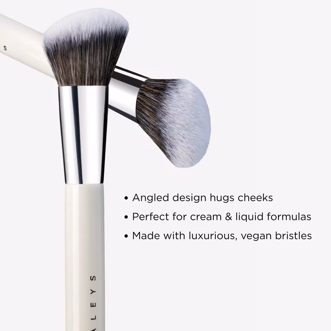 HALEYS Beauty  Angled Blush Brush
