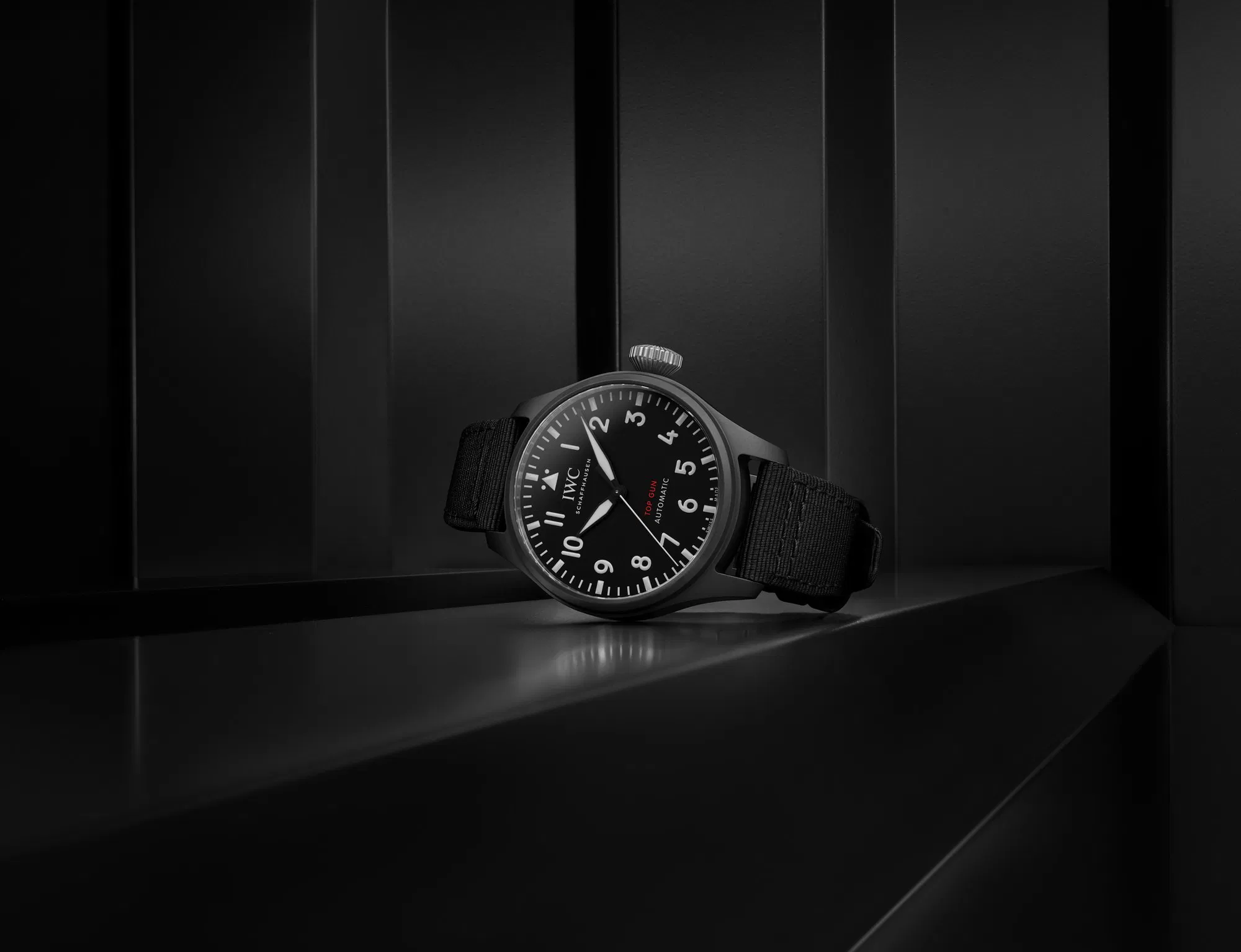 IWC Schaffhausen big Pilots watch 43 top gun iw329801