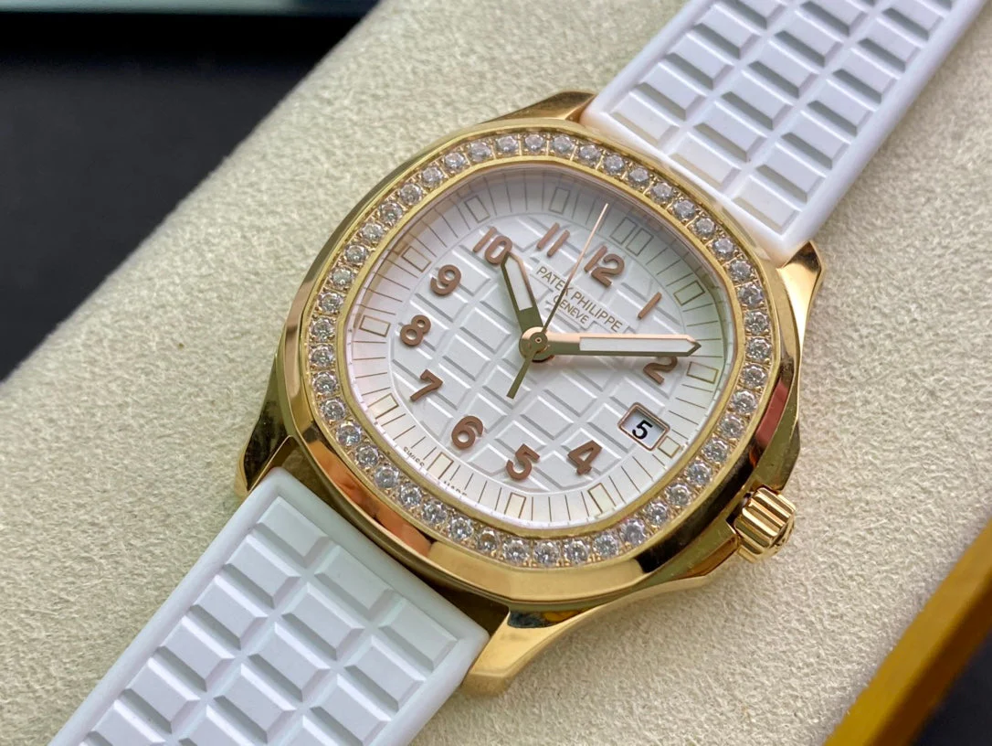 PATEK Watch Aquanaut 35.6mm Gold White Dial Watch