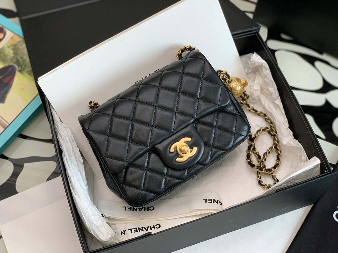 CHANEL - 21C Shoulder Bag Black