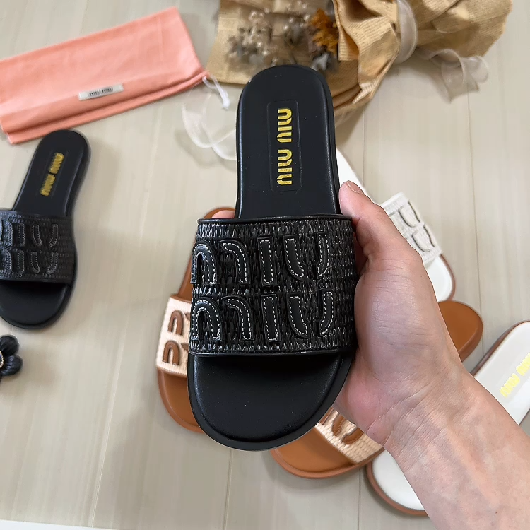 Miu Miu 26p Woven Flat Sandals
