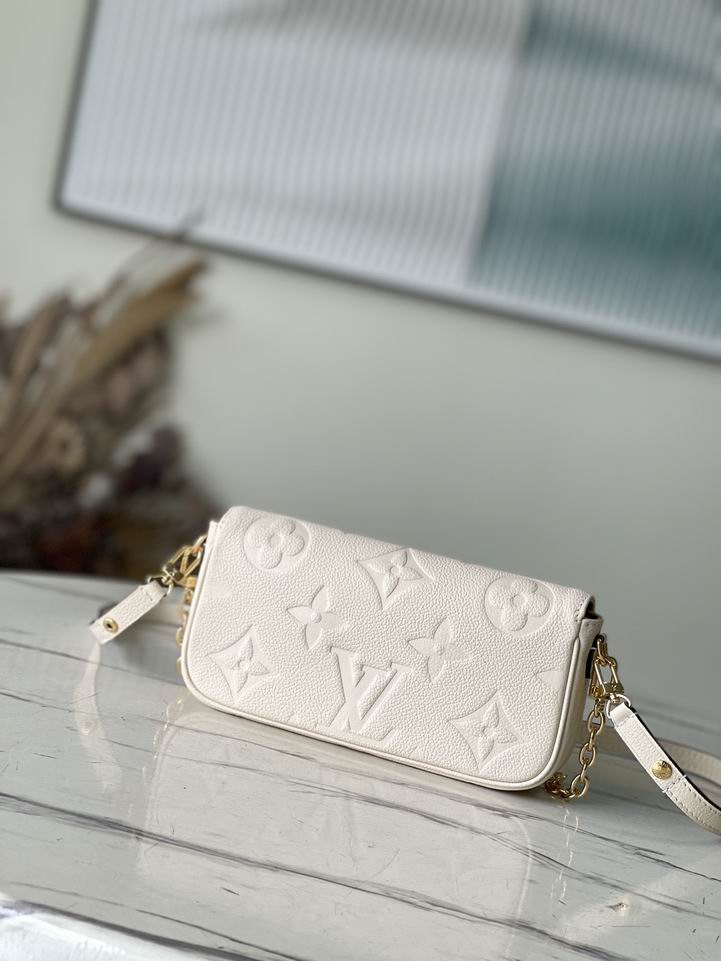LV Ivy M82210 23.5x12x4.3cm gf 02