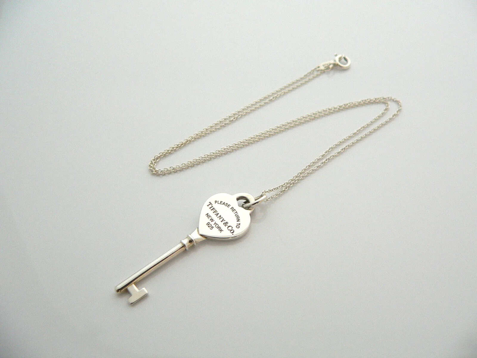 Tiffany Co Silver Return to Tiffany Heart Key Necklace Pendant 20 Inch Chain Gift