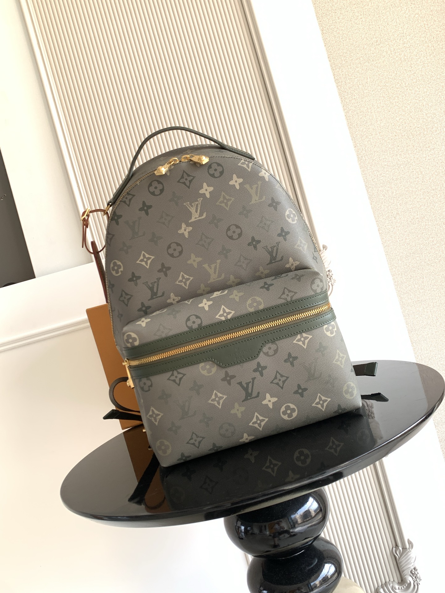 LV Discovery Small Backpack