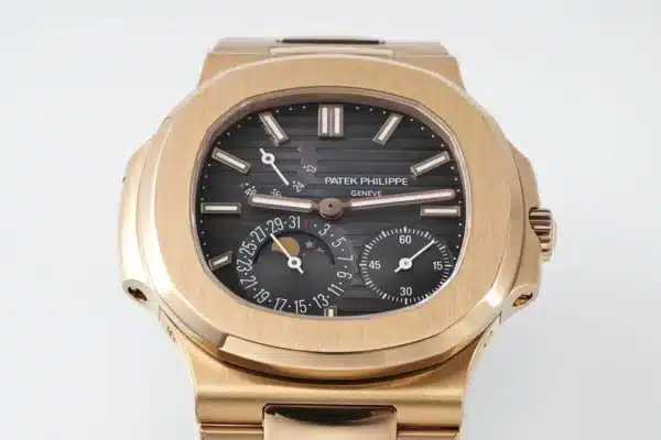 Replica Patek Philippe Nautilus Moon phases 40 mm,Gold,Dark Dial,5712/1A