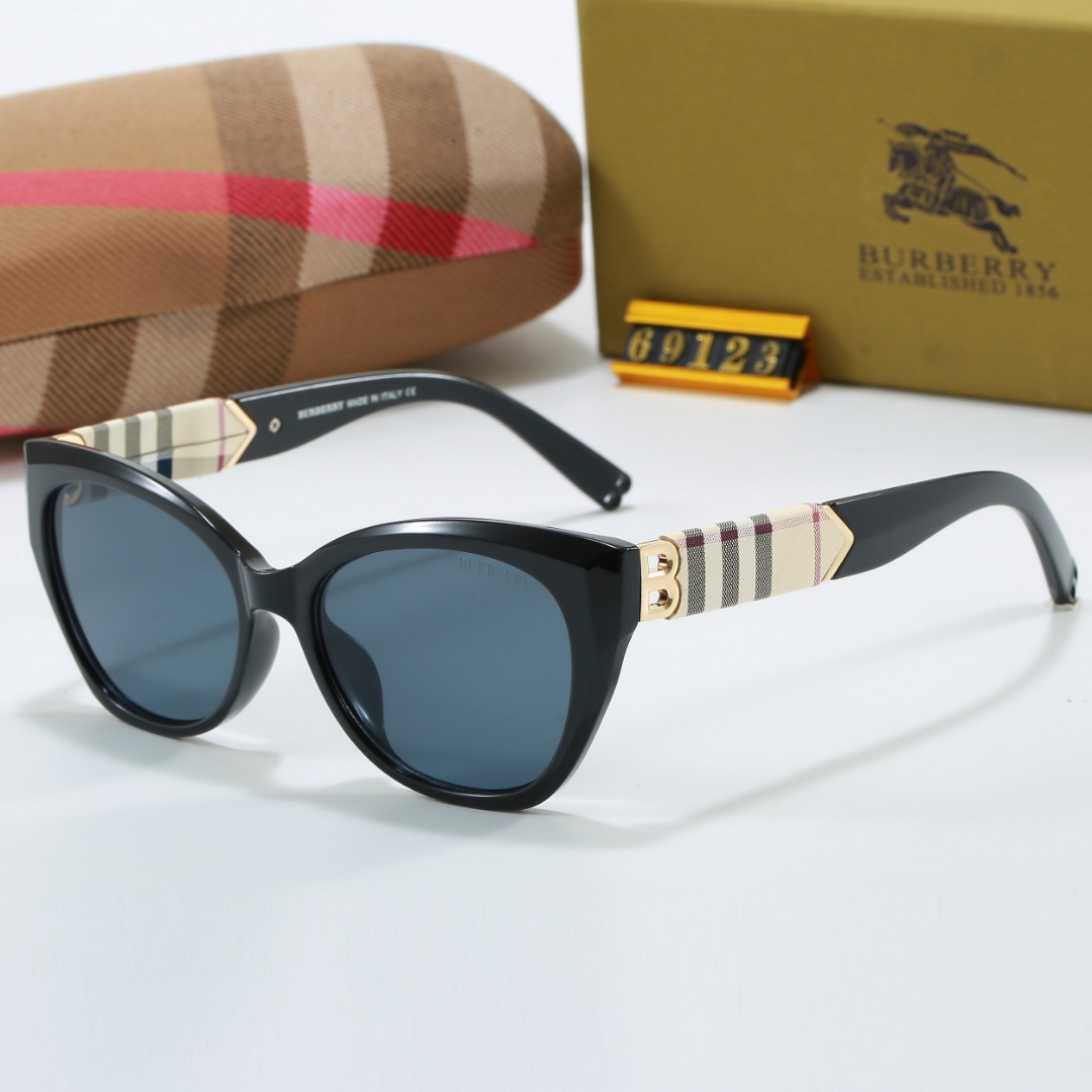 Burberry Fashionable Sunglasses