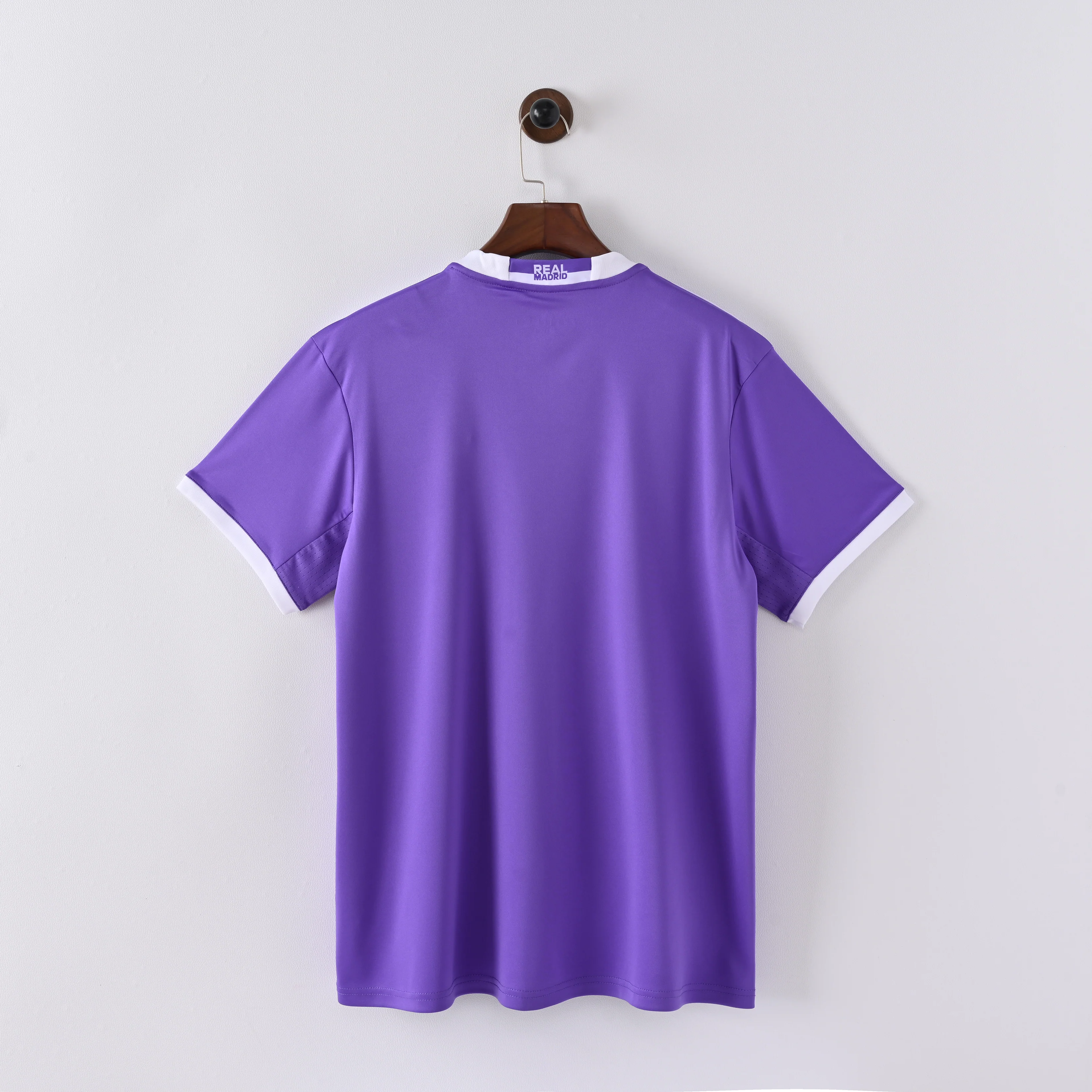 Real Madrid Retro Vintage Away Jersey Men 2016-2017