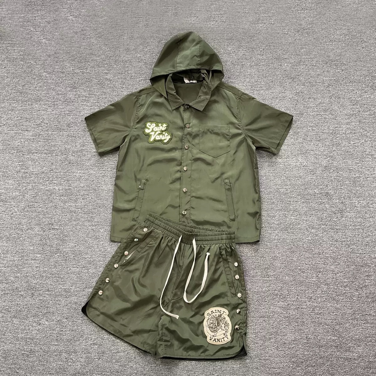 Letter shaped towel embroidered hooded short-sleeved short-pants set