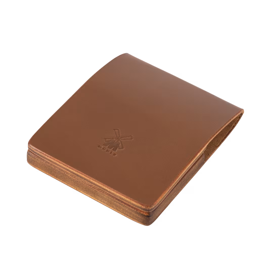 MÜHLE  Travel Manicure Set in Cowhide Case