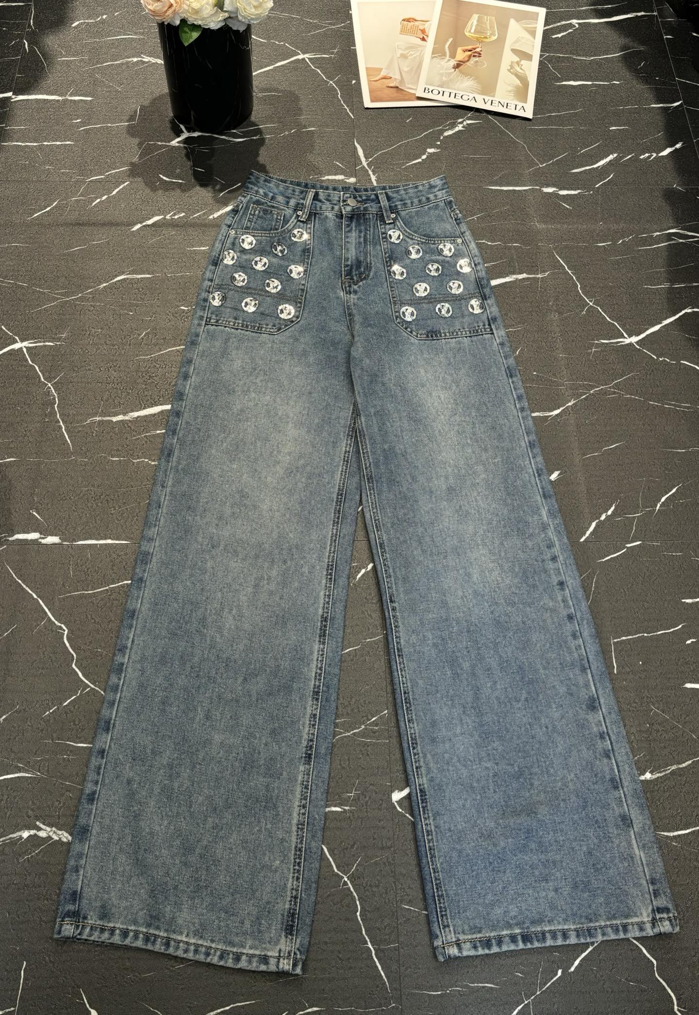 LV Style Logo Metal Badge Denim Pants