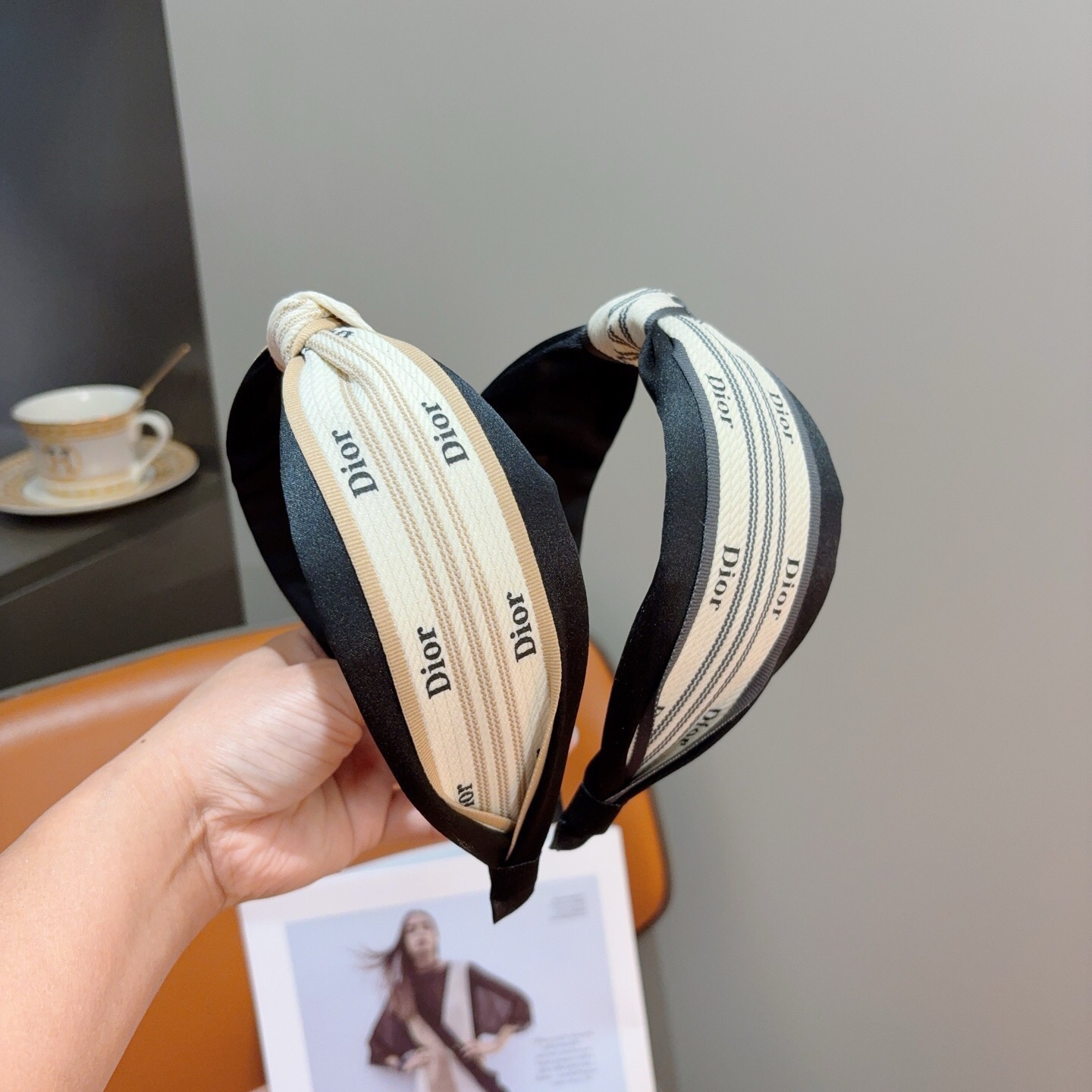 D Letter Silk Wide Headband YVTS0301001